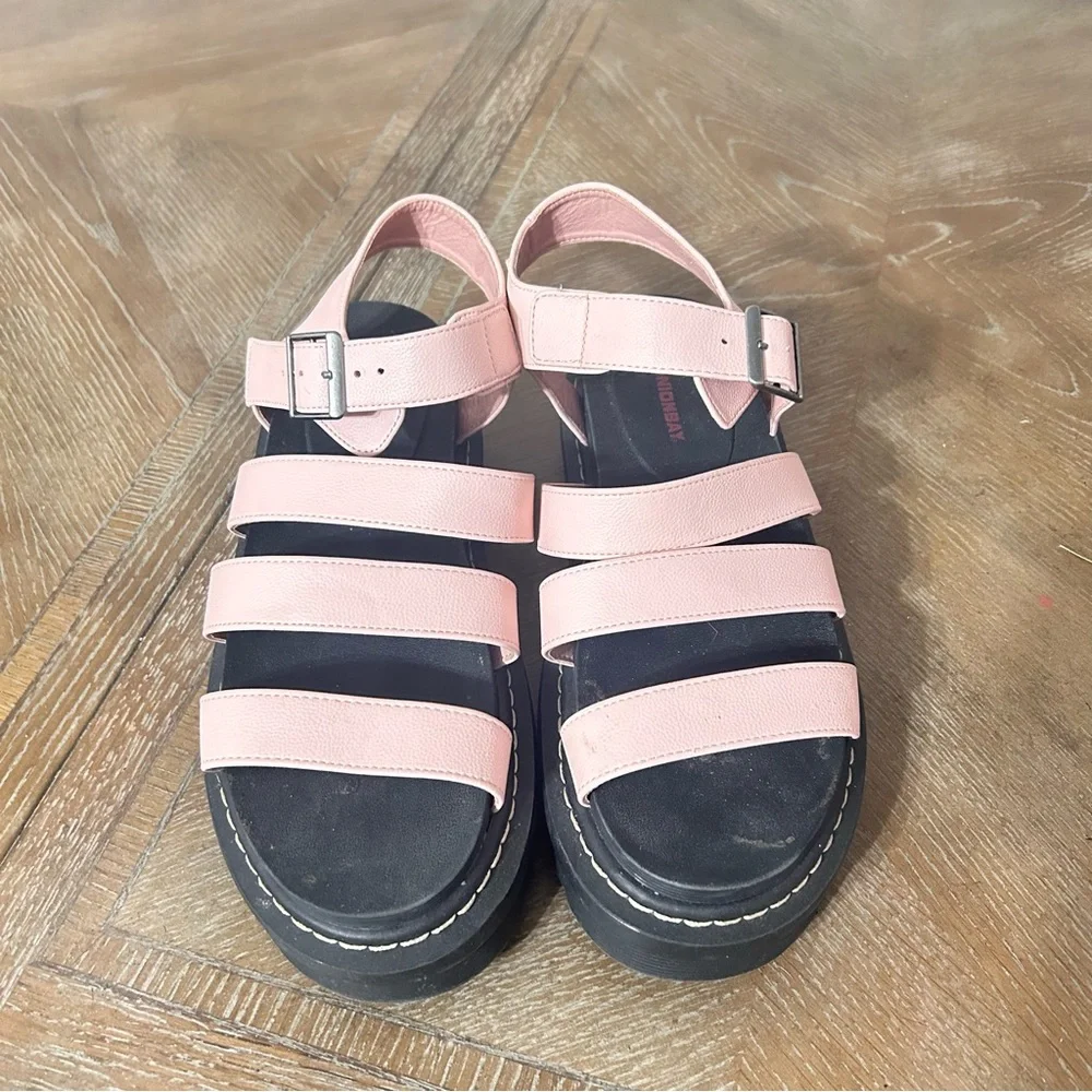 Union Bay " Dolce " platform sandals. - Picture 8 of 8